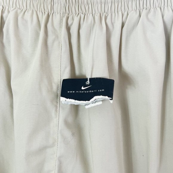 Y2K Vintage Nike Men's Beige Cream Cropped Trousers Long Shorts Size L New - Picture 3 of 10